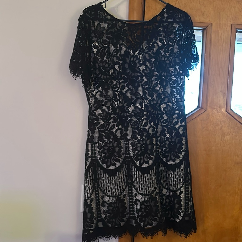Women’s Lace Cocktail Dress